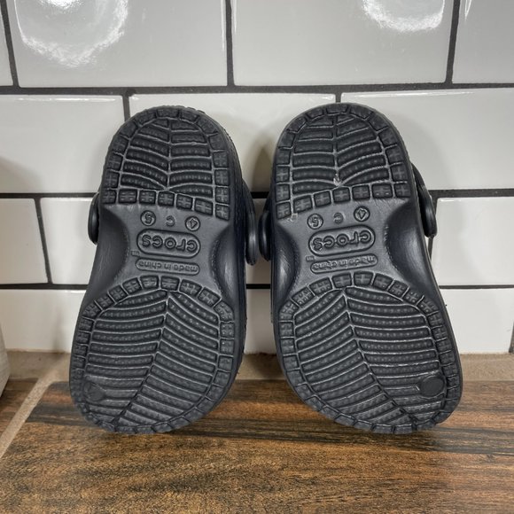 CROCS Classic Star Wars Clog Toddler Boys Size c4/5 Shoes Black Comfort Slip Ons - Picture 7 of 12